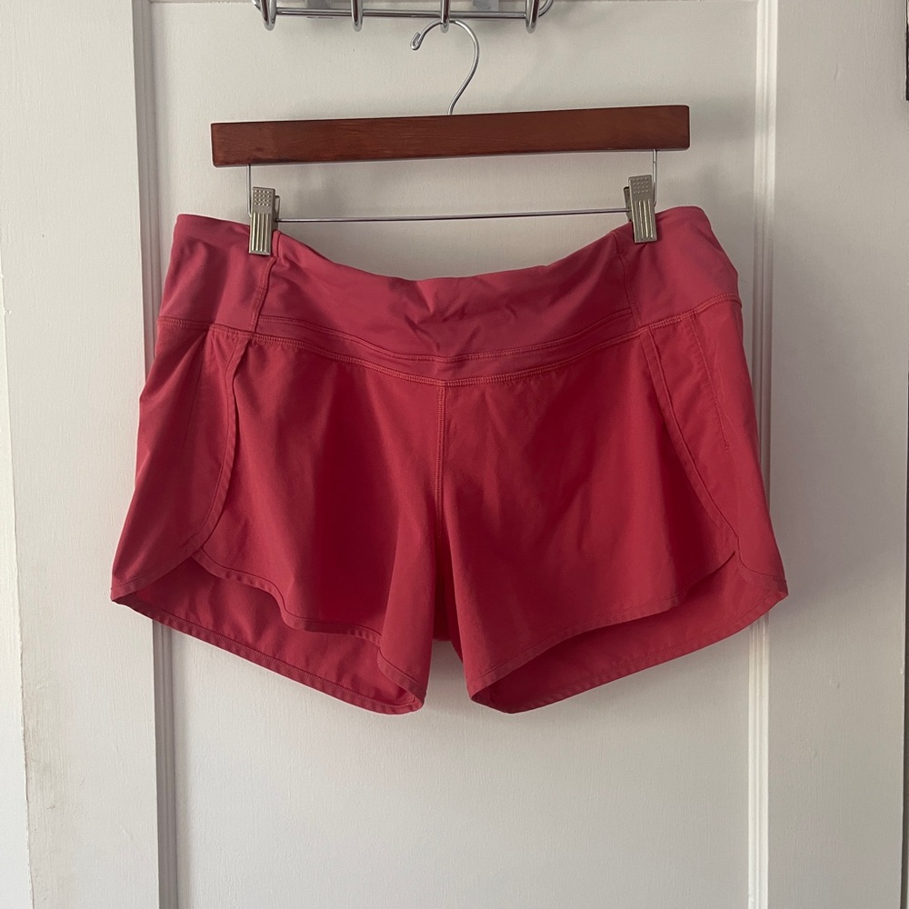 Lululemon speed up mid-rise lined short